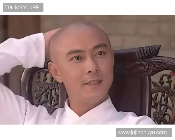 张卫健携手香港足球明星队共创辉煌赛季展现青春活力与团队精神