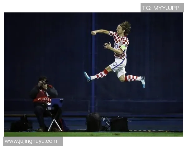 传球大师的魅力足球明星如何用传球改变比赛格局