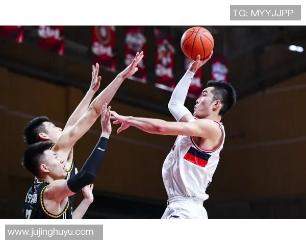 广州乒乓球队在大师赛中的团队协作展现出色值得赞赏的表现分析