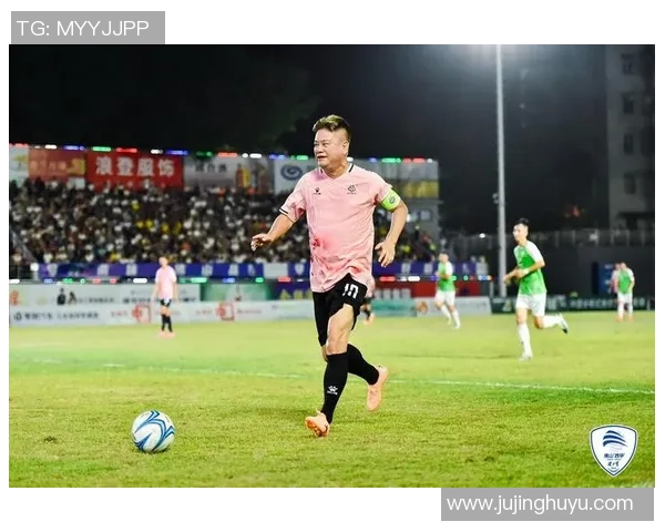 足球明星带球技巧全解析精彩示范视频助你提升球技与比赛表现 足球明星带球技巧全解析精彩示范视频助你提升球技与比赛表现